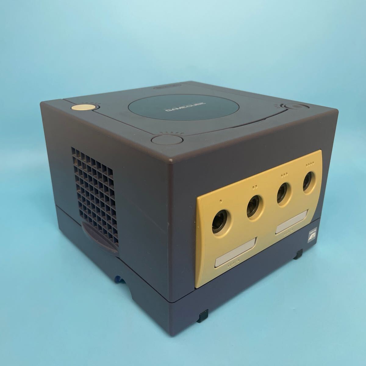 サ) ジャンク品 任天堂 ニンテンド Nintendo ゲームキューブ DOL-001 パープル 紫色 ※通電確認のみ 管理M_画像8