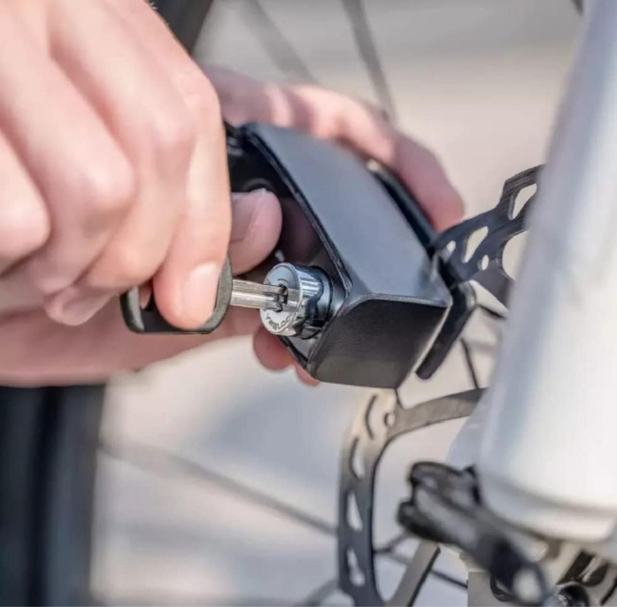 GeeLock  指紋認証　自転車用スマートロック　鍵