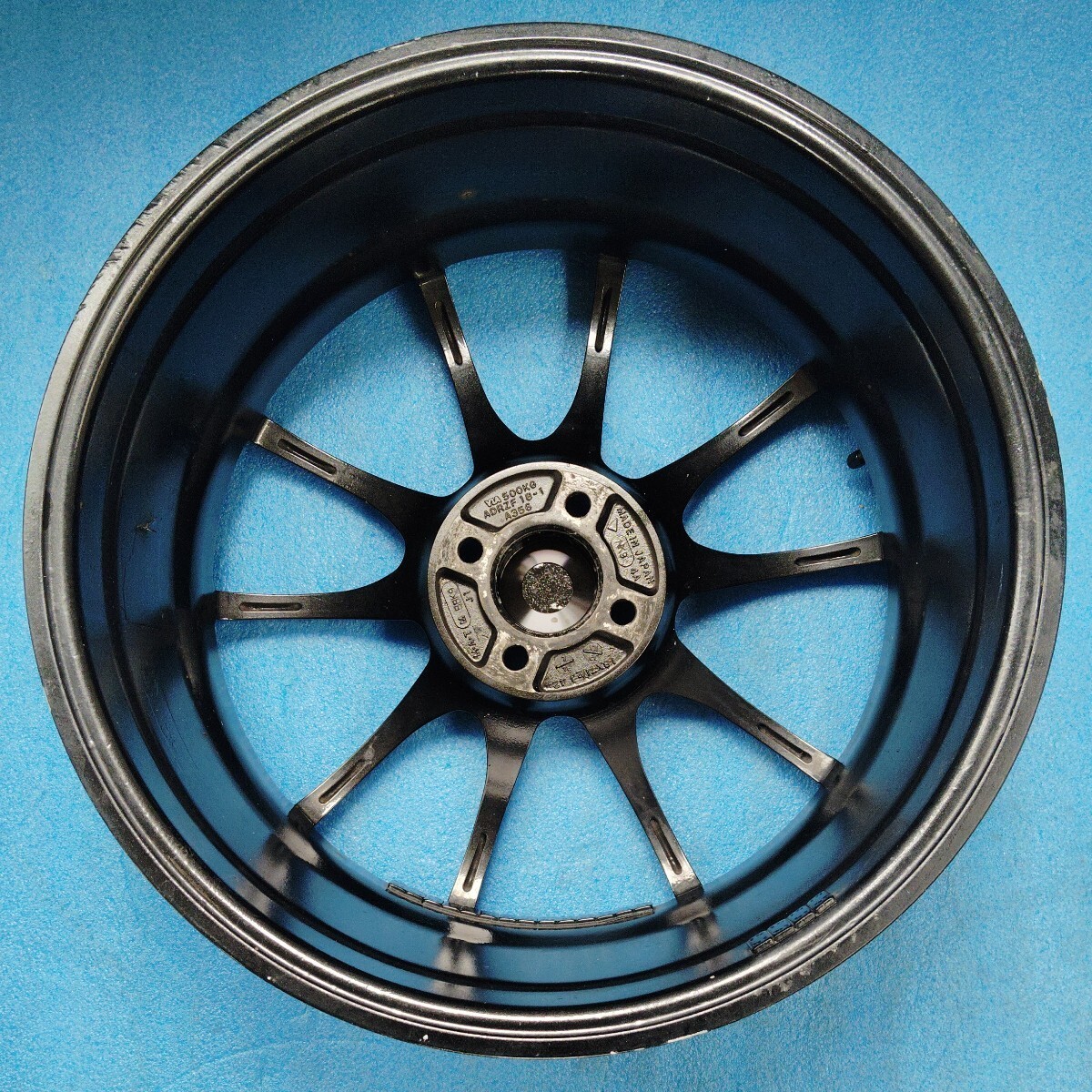 希少 軽量　ヨコハマ　アドバン　レーシング　RZ F ADVAN Racing RZ-F 18×7.5J+42 PCD100-4穴　ハブ径約63mm 4本セット_画像6