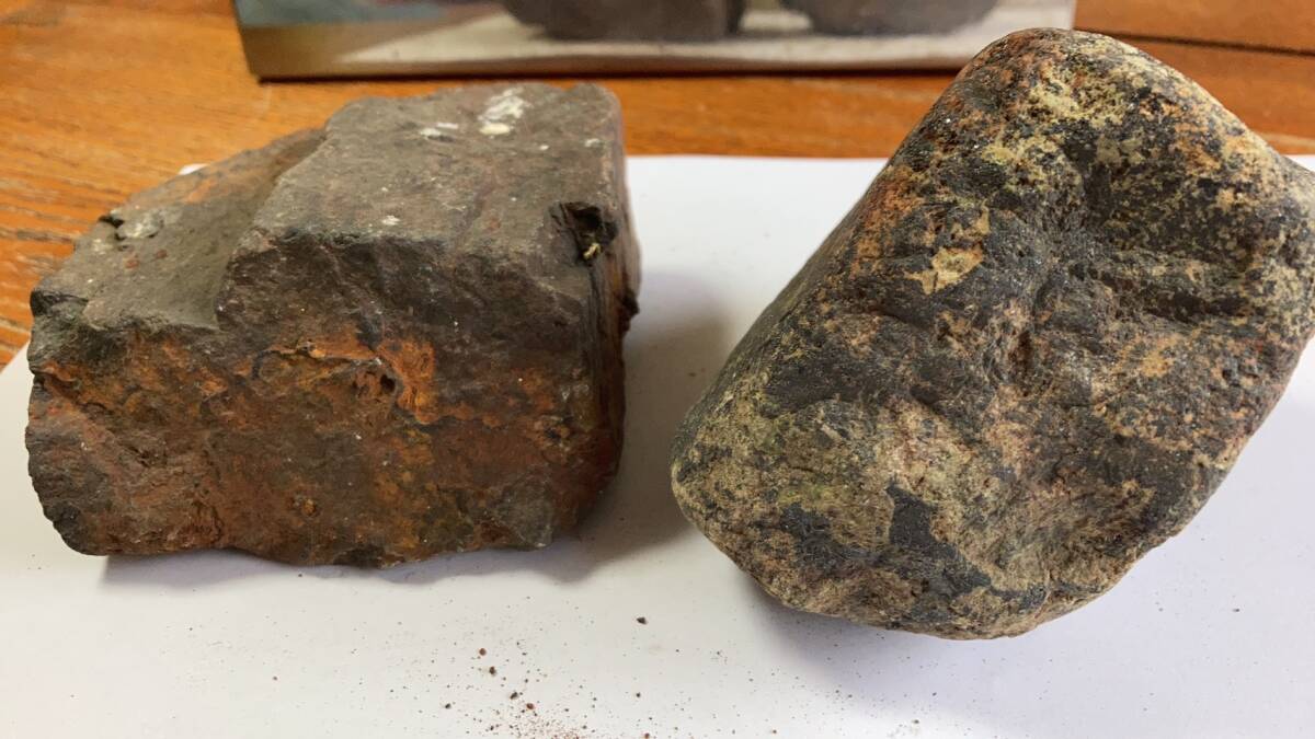  隕石・貴石のコレクターの処分品２組(E) 磁石はベタべタくっつきます 詳細不明 の画像3
