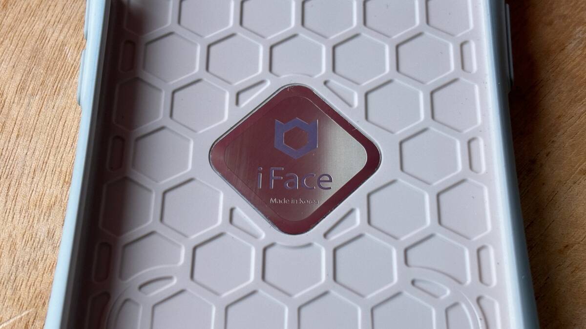 ■ iFace Cafe iPhone 15 ケース コーヒー ★ アイフェイス アイフォン15 用 カバー 耐衝撃 ストラップホールの画像3