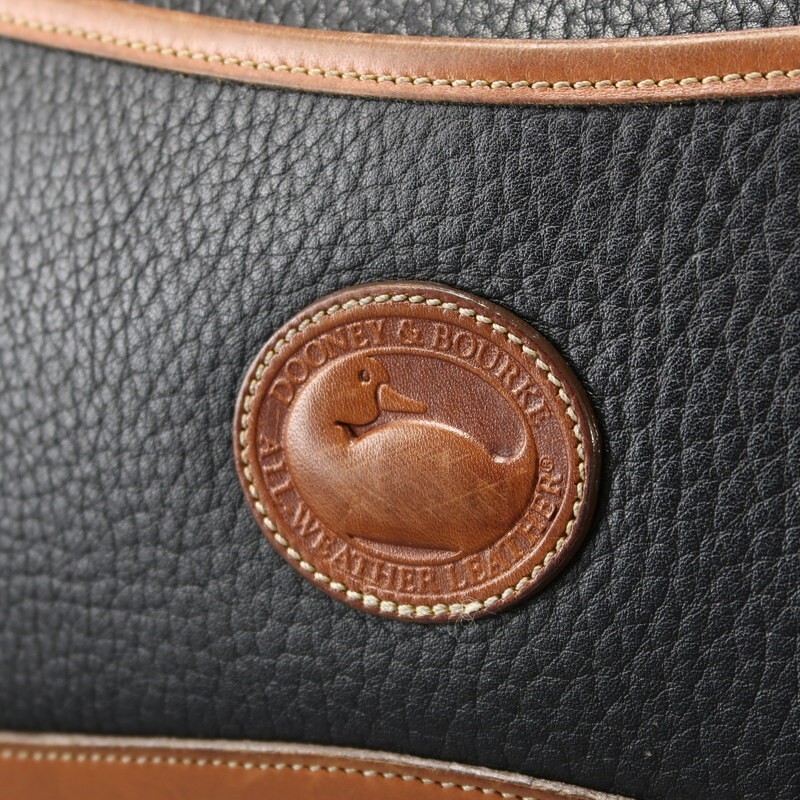 TH3038*USA製*ドゥーニー＆バーク DOONEY＆BOURKE*レザーショルダーバッグ*ポシェット*クロスボディバッグ*鞄*ブラック×ブラウン_画像4