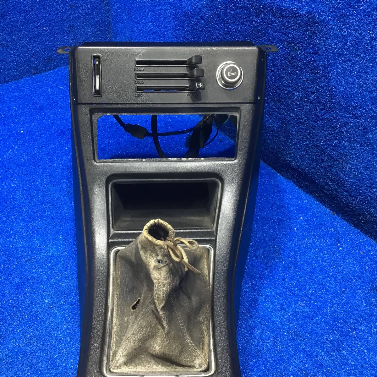 [AK-0015550][N3] S52 old wheelchair .117 coupe PA95 [ MT for center console center panel ] ICP91