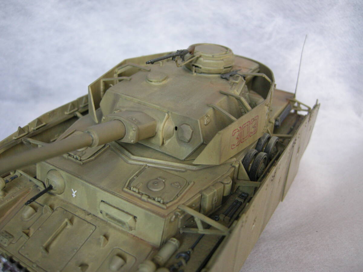 【プラモデル 完成品 1/35　WWⅡ　ドイツ軍　Ⅳ号戦車 Ｇ型　イタレリ製】_画像10