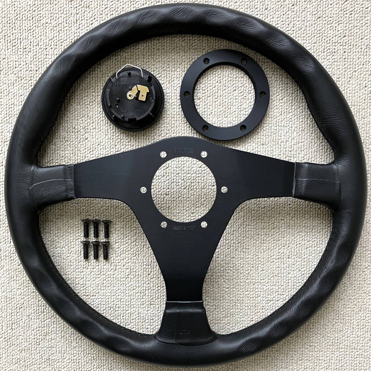 [ super-beauty goods ]NARDI Nardi steering wheel 35cm TOM*S TOM`S horn button / Toyota /TRD/GR/AE86/KP61/ST20/SW20/JZX100/ Corolla /MOMO/ Momo 