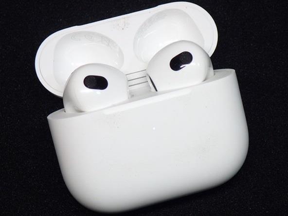 3112B[A]■正規品■Apple Airpods エアーポッツ エアポッツ 第3世代/A2564・A2565・A2566/ワイヤレスイヤホン_画像1