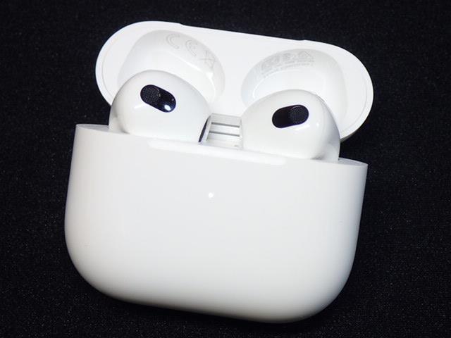 3034A[A]■正規品■Apple Airpods エアーポッツ エアポッツ 第3世代/A2564・A2565・A2566/完全ワイヤレスイヤホン_画像1