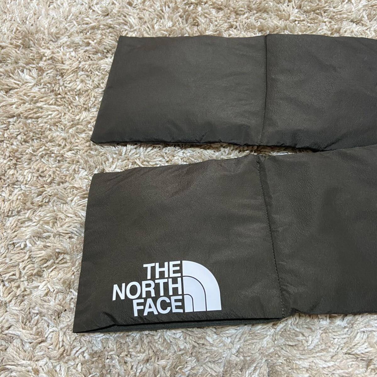 【冬物セール！】 ー最終値下げー THE NORTH FACE ヌプシマフラー ダークオリーブグリーン 防寒 軽量 着脱簡単 M