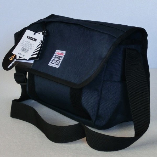  price cut VISION Vision messenger bag VSPC400 navy p8224mese navy blue 4,290 jpy flap shoulder bag VISION STREET WEAR