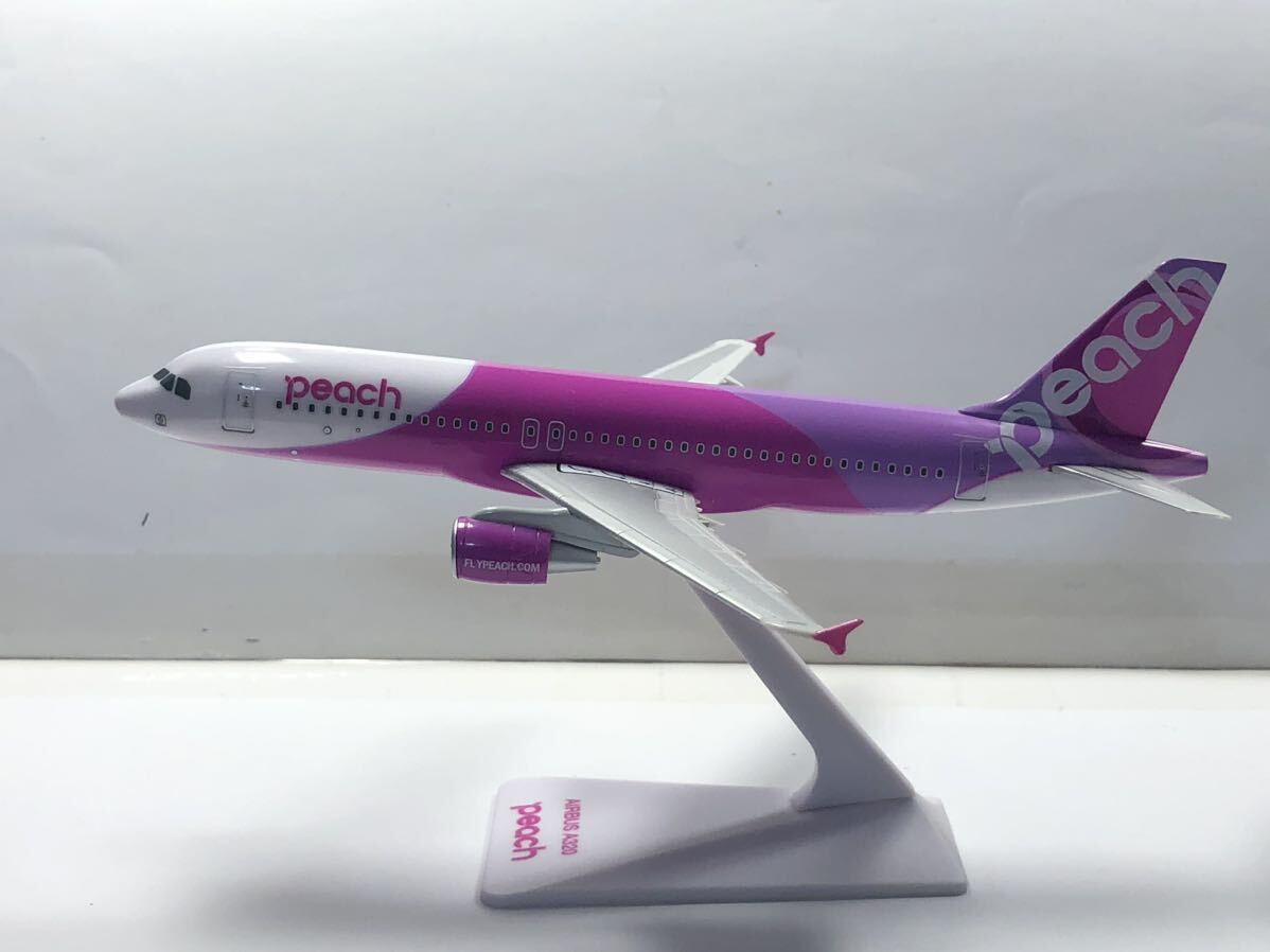 1/200 peach航空 ピーチ航空 エアバス A320 模型 モデルプレーン ギアなし レジ番なし_画像2