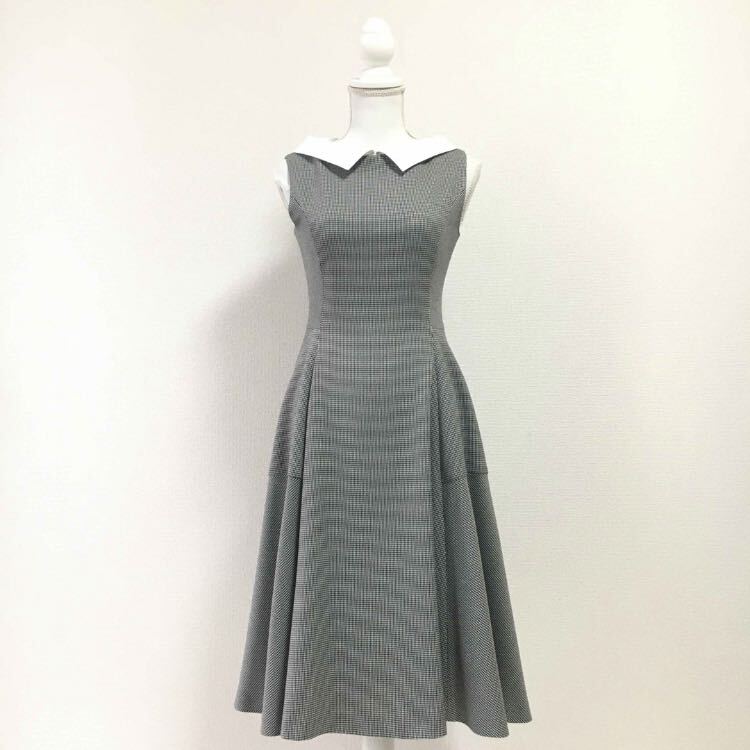 新作美品 FOXEY フォクシー 白襟 千鳥柄 チェック 洗える 新作美品 FOXEY フォクシー 白襟 千鳥柄 チェック 洗える