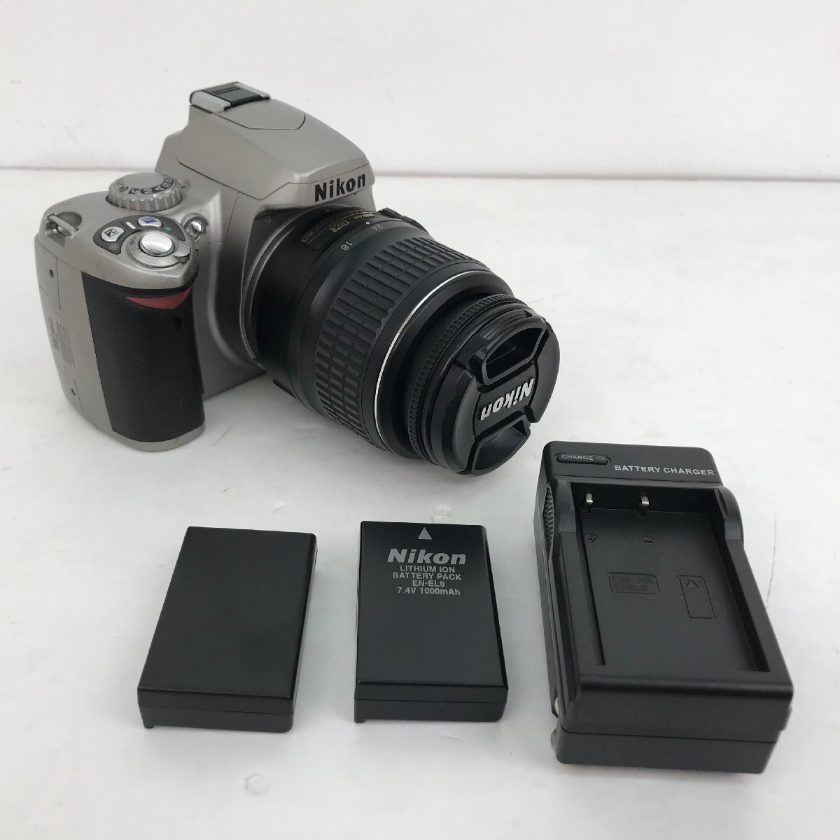 【現状品】Nikon ニコン D40 デジタル一眼レフカメラ NIKKOR AF-S 18-55pmm 動作品　【家電-300】_画像1