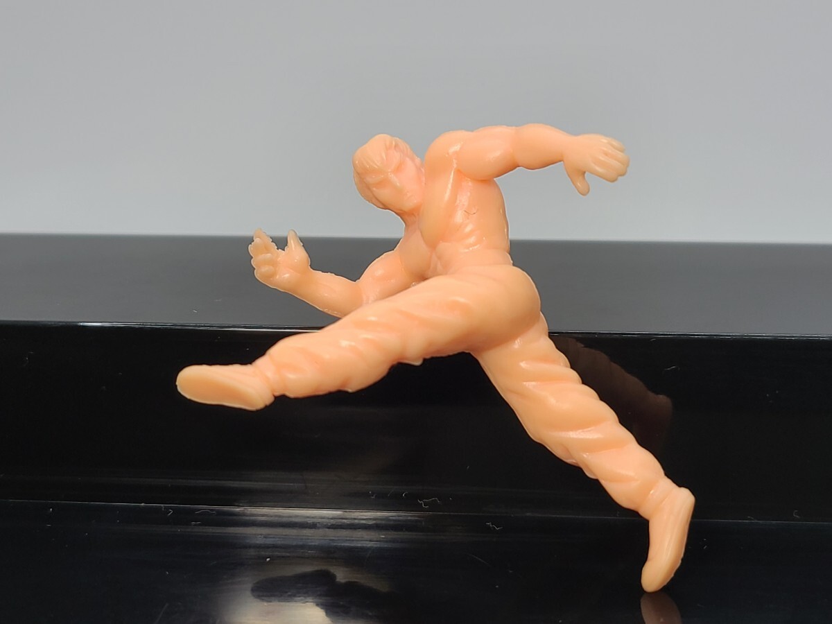 * Street Fighter -stroke 2 eraser figure fei long B