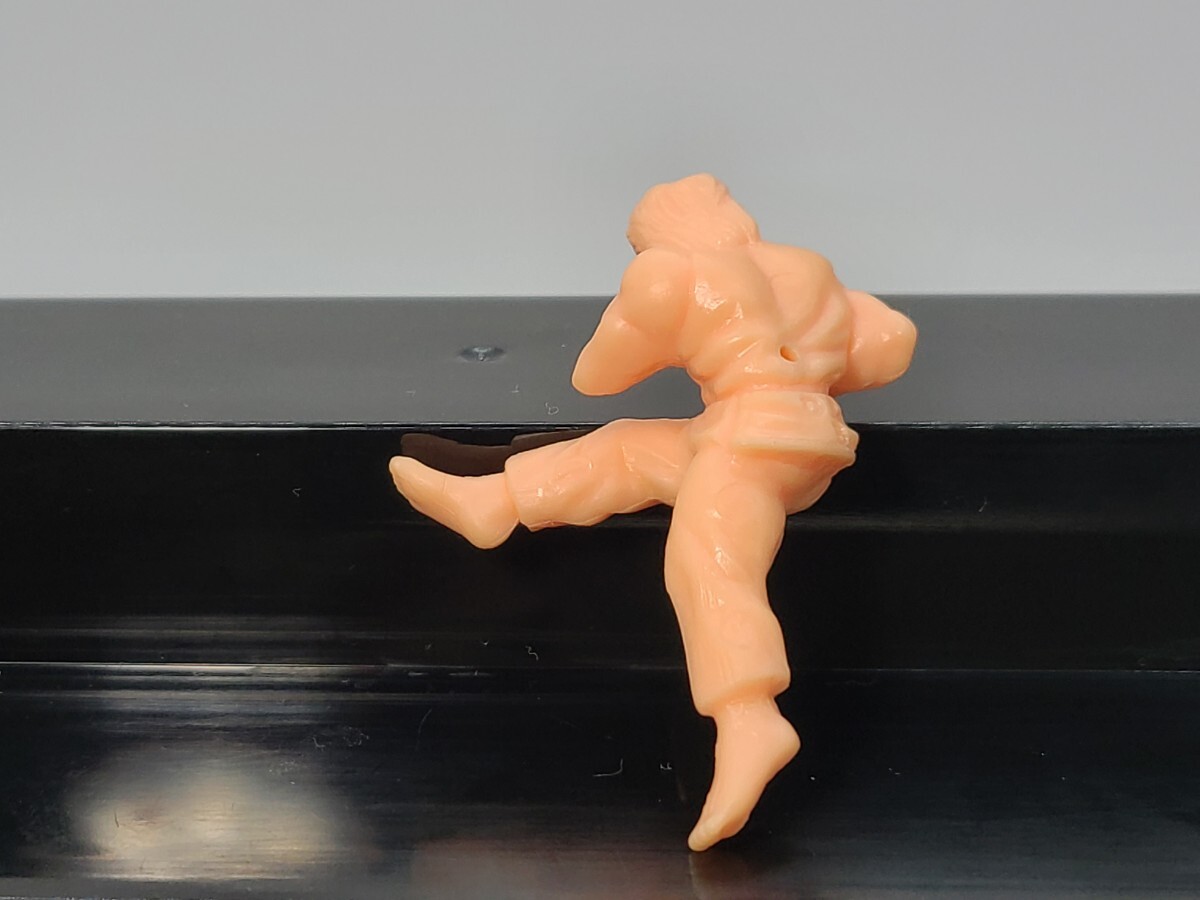 * Street Fighter -stroke 2 eraser figure ticket . color 