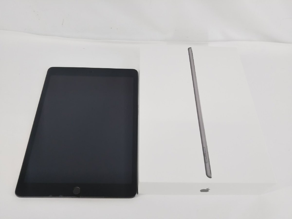 【美品】Apple iPad 第8世代 Wi-Fi 32GB スペースグレイ MYL92J/A A2270 アイパッド タブレット_画像1