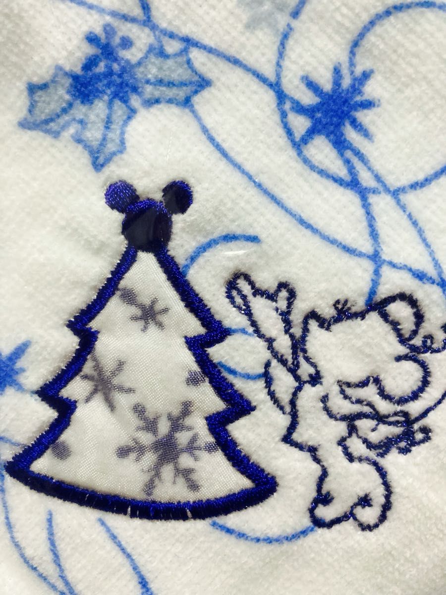 ミニー クリスマス ハンドタオル タオルハンカチ 白　ディズニー ブルー 雪の結晶 縁取り