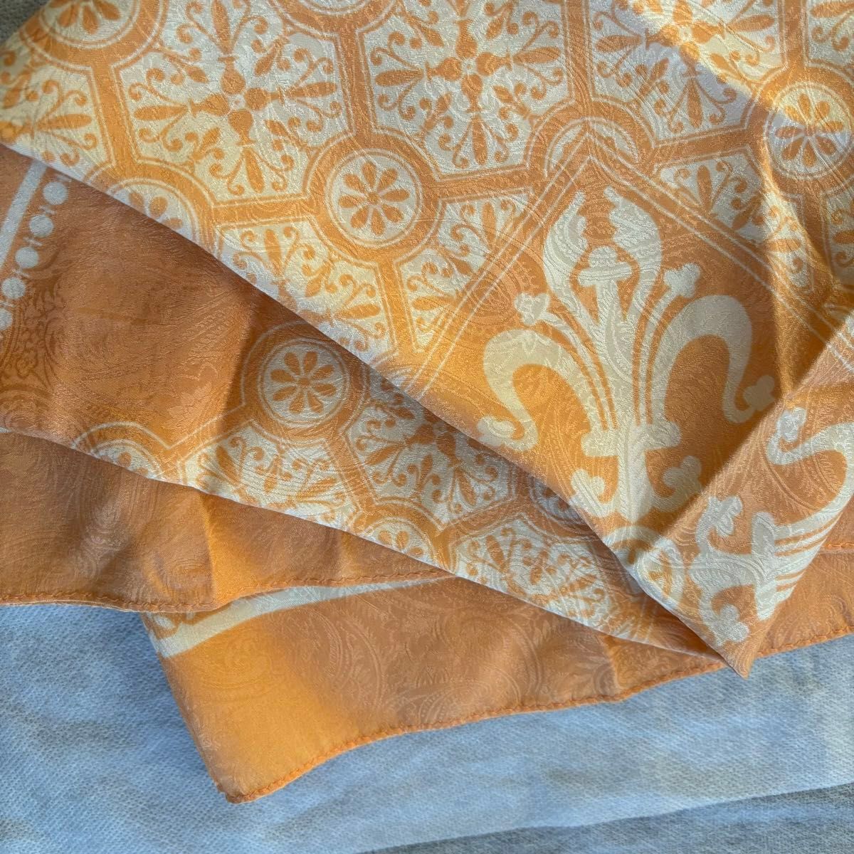 スカーフ　イタリア製　絹100% 2枚セット