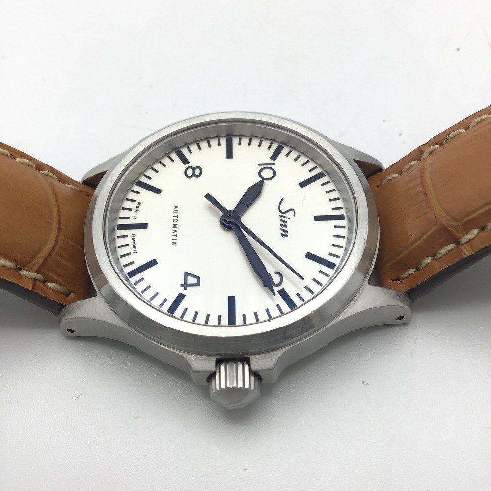 Sinn（ジン）556.IVORY　アイボリー　日本限定　腕時計　ジン特殊時計会社　自動巻き　機械式【ベルト難あり・現状販売】ジャンク扱い_ケースに若干キズあります。