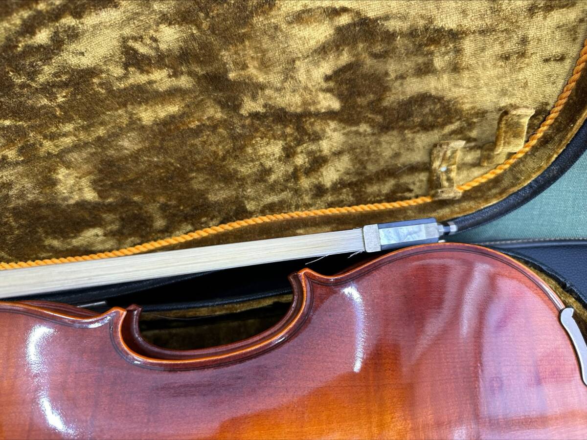 668★Karl Hofner 型番不明 ケース 弓 bow カール ヘフナー 弦楽器 バイオリン 動作未確認★_画像7
