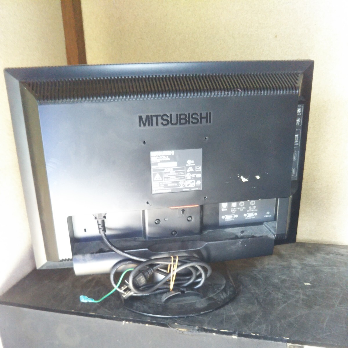  free shipping (M542) Mitsubishi MMC MITSUBISHI liquid crystal tv-set MDT22IWTF