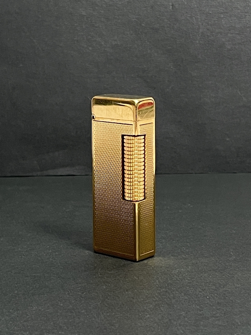 ● コレクター必見 Dunhill ダンヒル ガスライター ゴールド 金色 ライター たばこ 煙草 タバコ 喫煙具 グッズ コレクション ma123_画像1