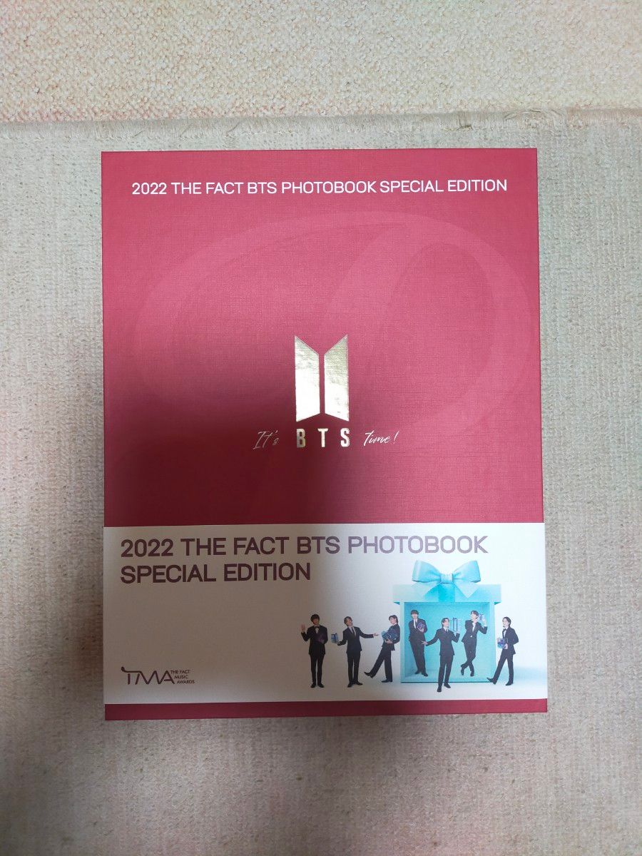 2022 THE FACT BTS PHOTOBOOK SPECIAL EDITION（SUGAのクリアファイル付き）