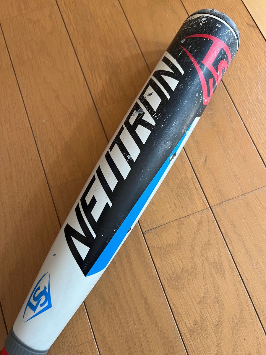 中古　ルイスビルスラッガー　ニュートロン　78cm580g 少年軟式バット