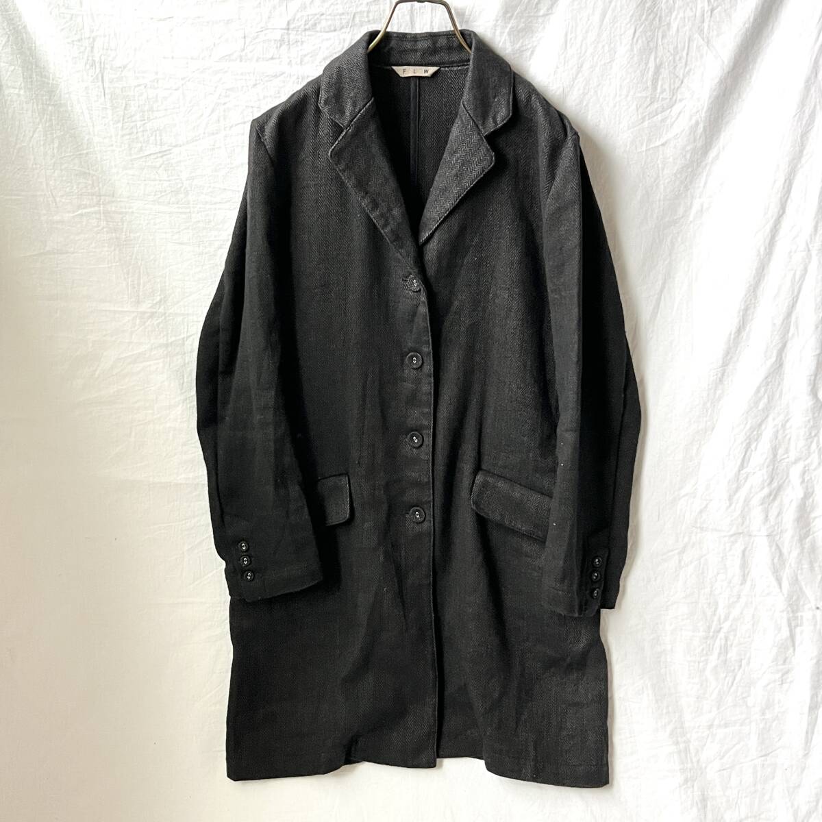 ◆fog linen work flw フォグリネンワーク ヘリンボーン 柔らかリネンウール チェスターコート チャコール ブラック