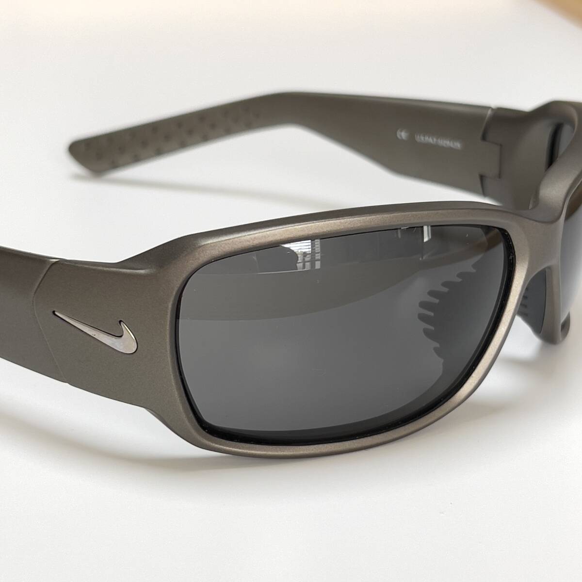 Y2K 00s редкость номер товара *NIKE Nike IGNITEig Night спортивные солнцезащитные очки Vintage серый серия мужской рыбалка уличный бег 