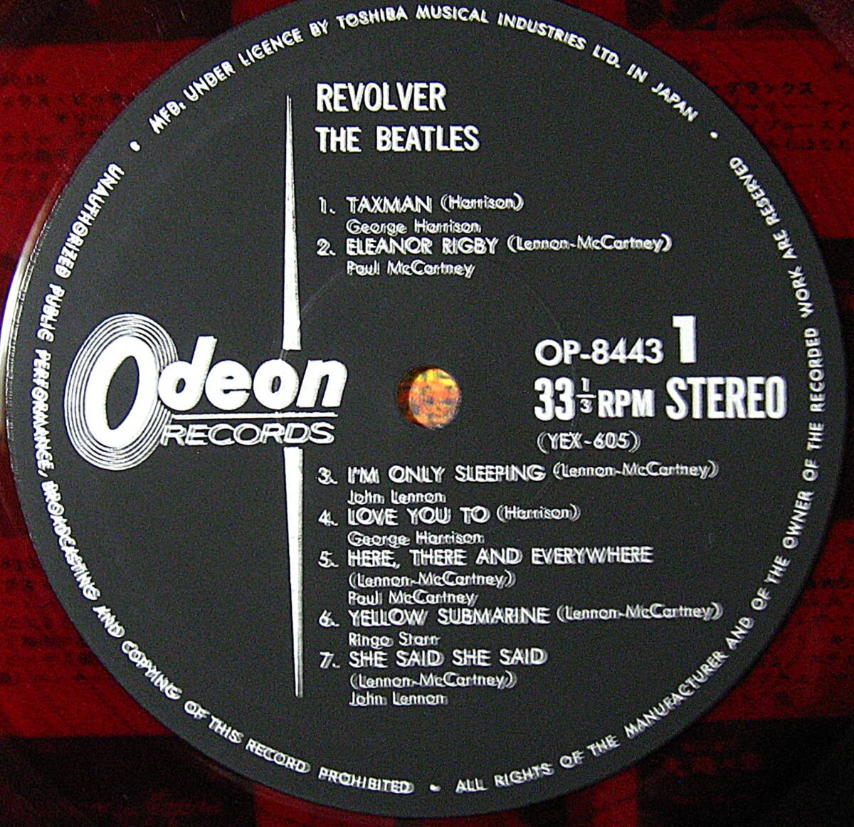 ODEON OP-8443　赤盤　THE BEATLES /Revolver 　厚手マット 美ジャケ/美盤 　ライナーもシミ・折れなく美品_画像3