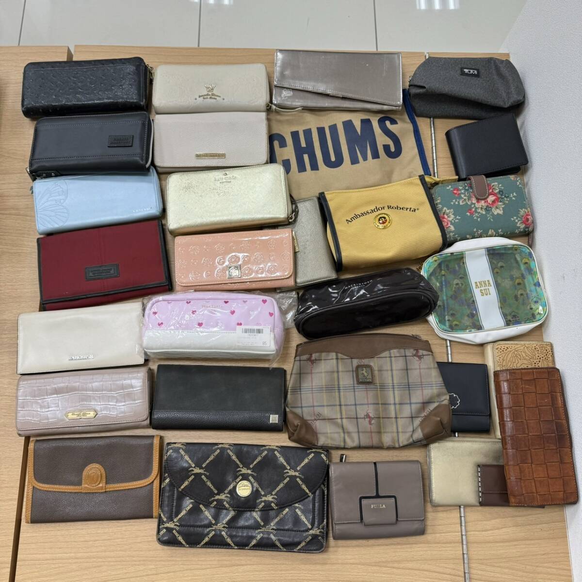 241611121 1 jpy Hermes Tiffany Fendi Furla etc. small articles summarize large amount set gross weight 23.6.