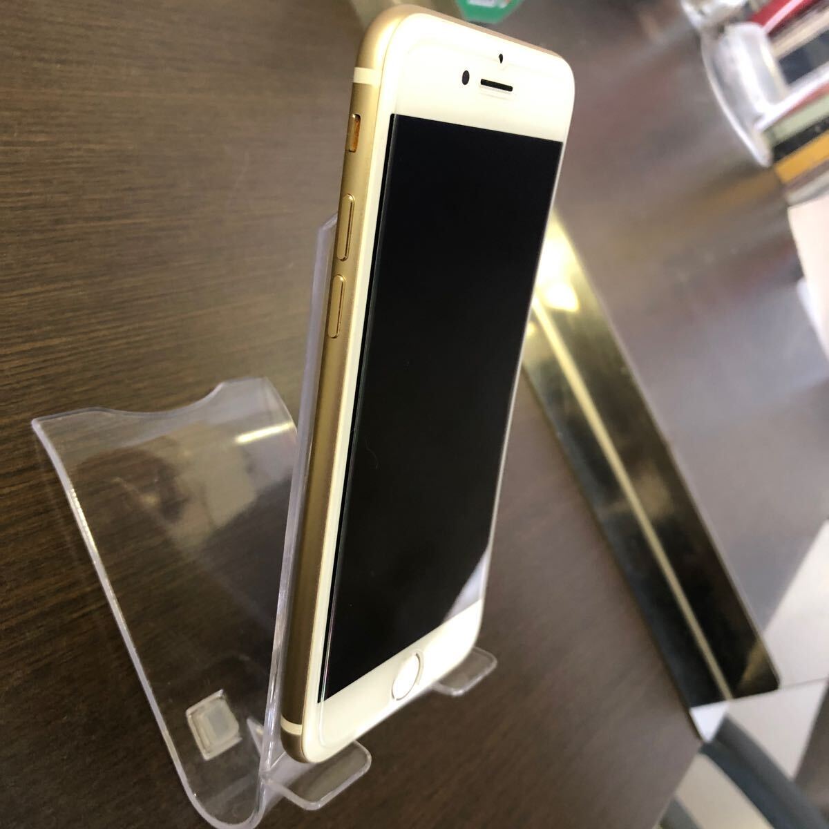 【中古 美品】iPhone7 ゴールド SIMフリー 32GB_画像9