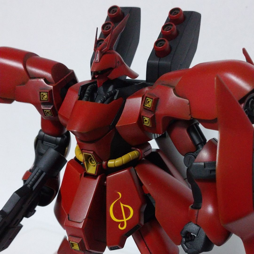 ガンプラ 1/144  HGUC サザビー 完成品