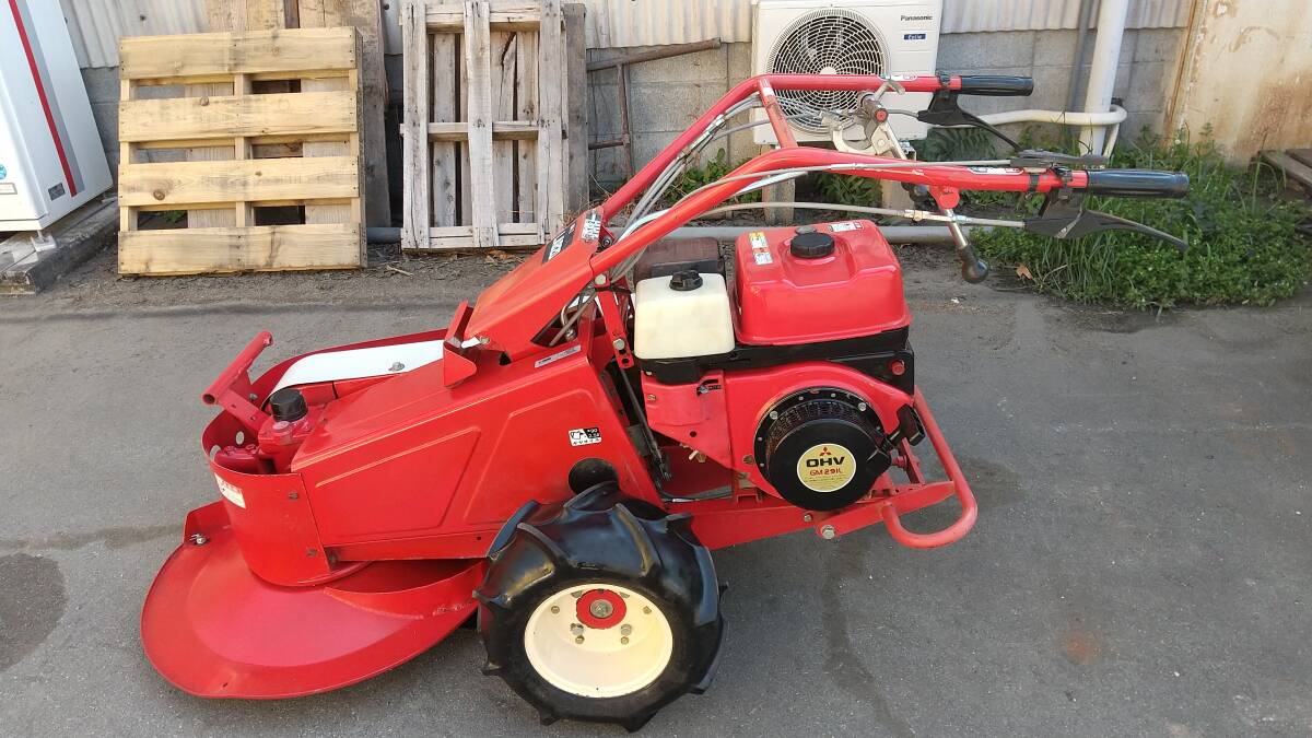 Yahoo!オークション - 【お買得】自走式草刈機 カーツ 牧草モア Yahoo!オークション - 【お買得】自走式草刈機 カーツ 牧草モア