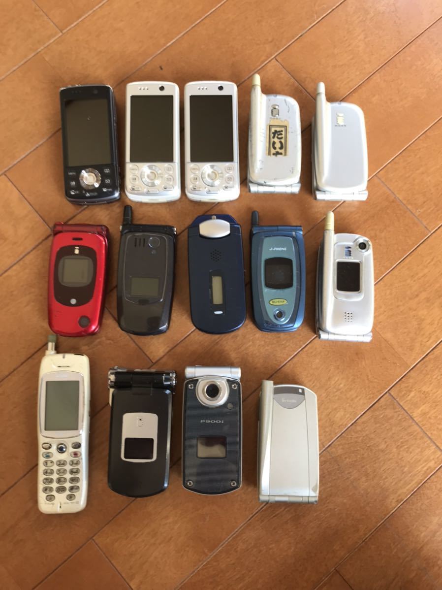 携帯電話ジャンク品　ガラケー　14個