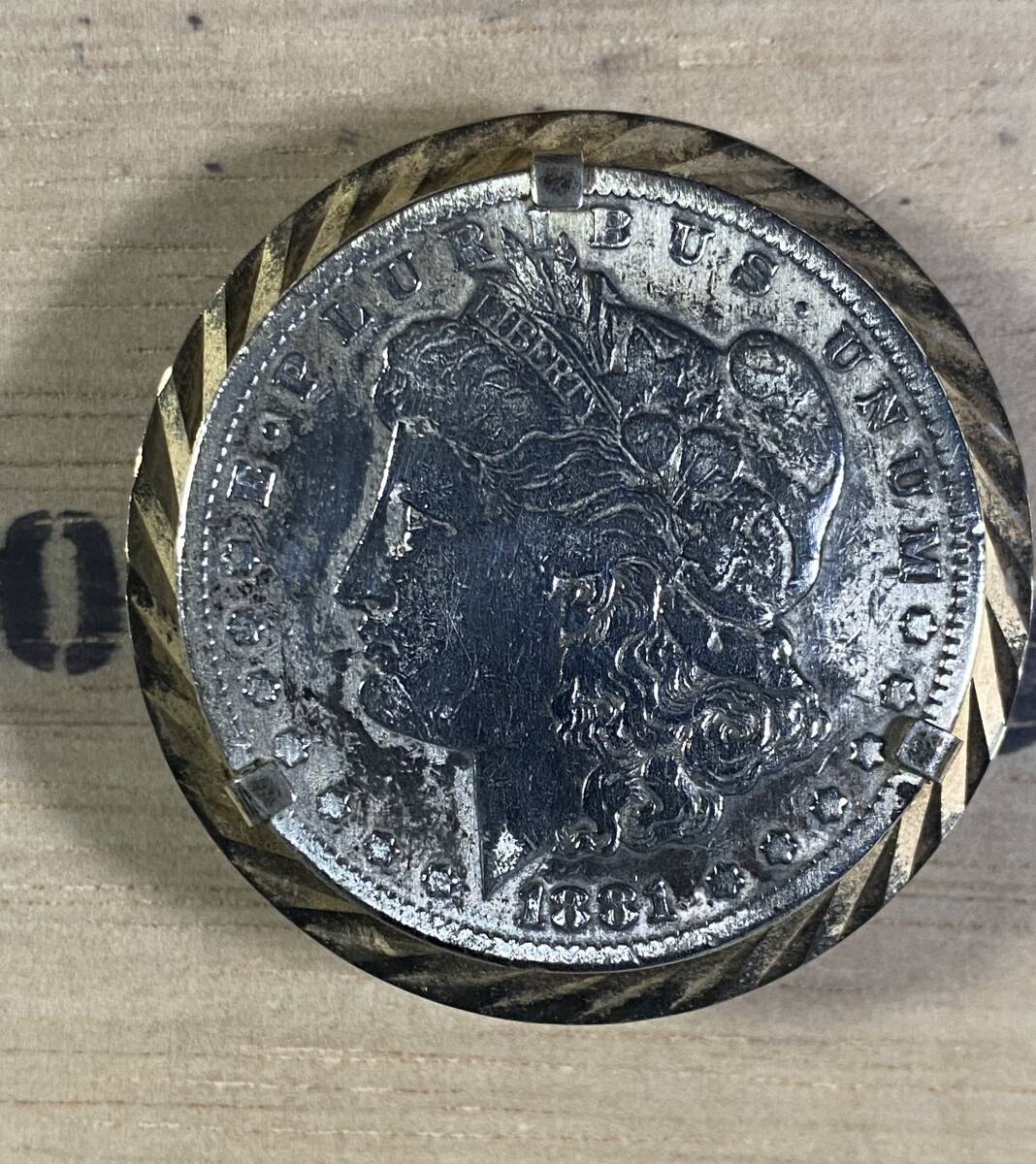1881年 モルガン ダラー 銀貨 1ドル シルバー モルガンド リバティ イーグル アメリカ合衆国造幣局 アンティークコインマネークリップの画像5
