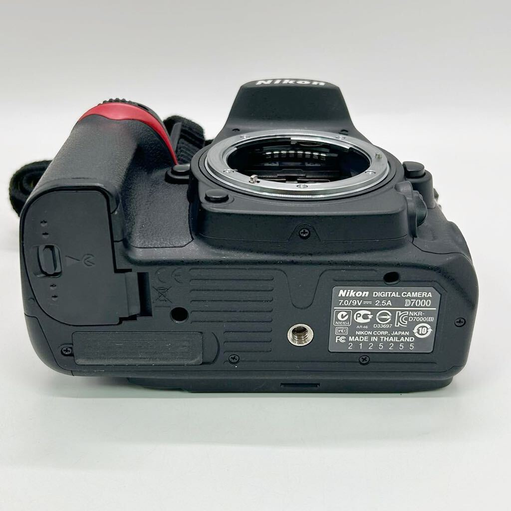 Nikon ニコン デジタル一眼レフカメラ D7000 VRレンズキット / AF-S DX 18-105 1:3.5-5.6G ED VR / ショット数5591回 【現状品】_画像7