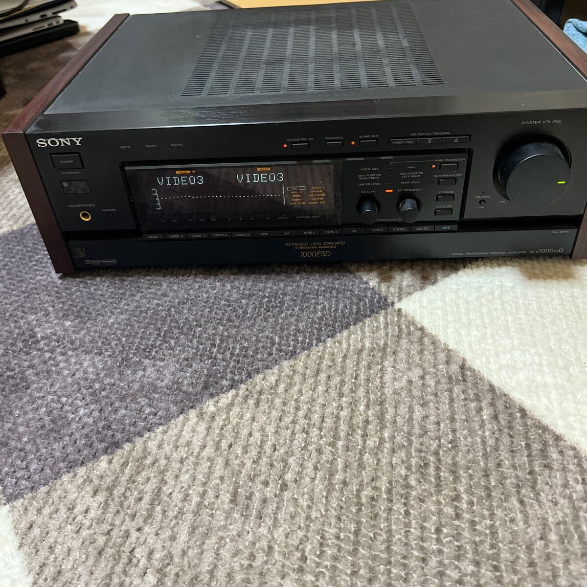 SONY ソニー　AVコントロールアンプ　TA-E1000ESD 中古現状品 _画像1