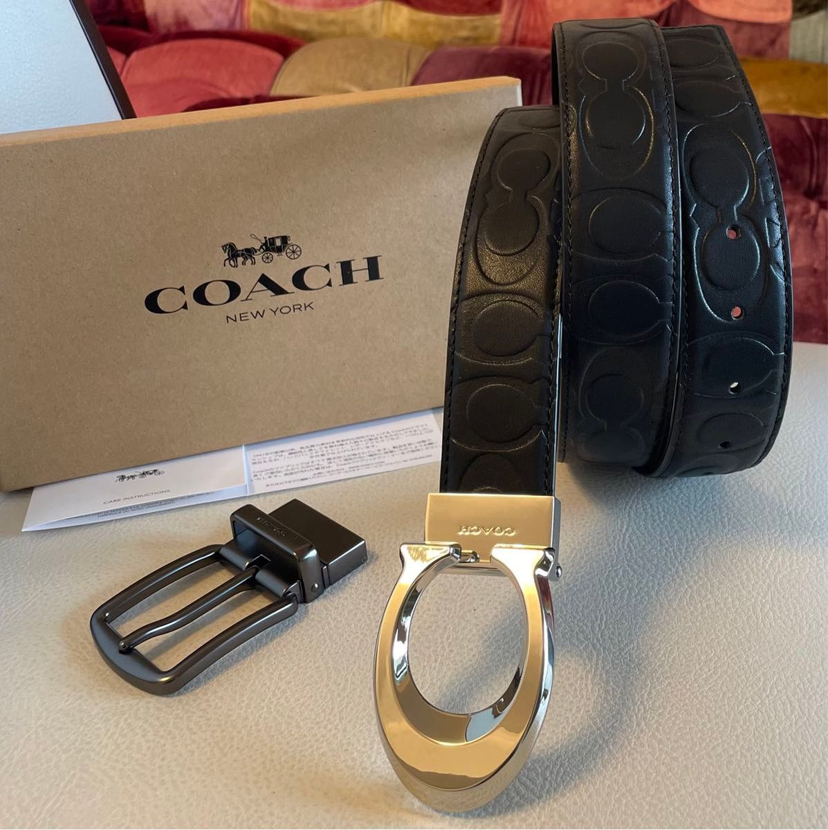 新品COACHコーチ3点セットレザーリバーシブルフリーサイズベルトギフト箱付き  