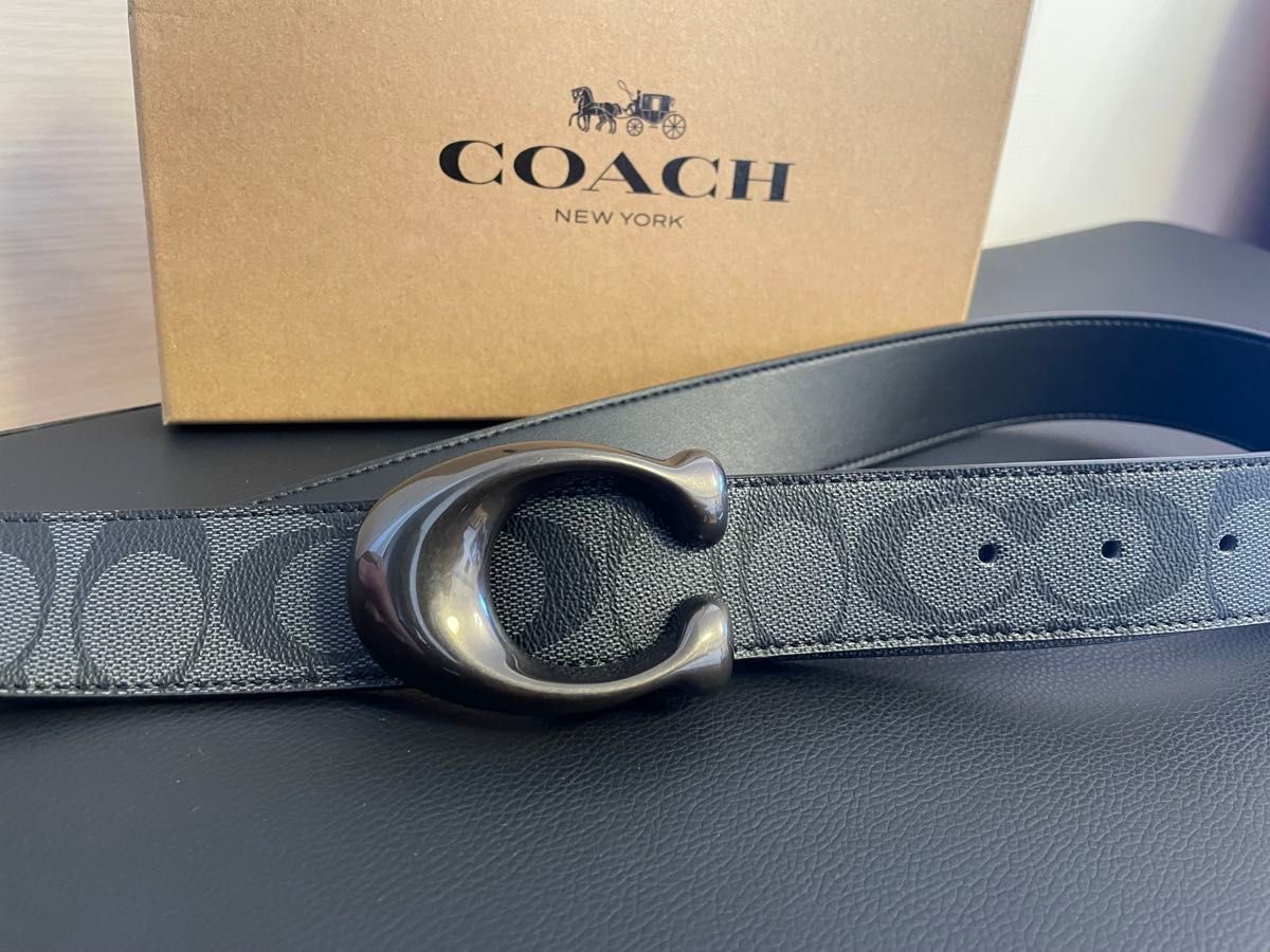 新品COACHコーチスカルプテッドシグネチャーフリーサイズリバーシブルベルト