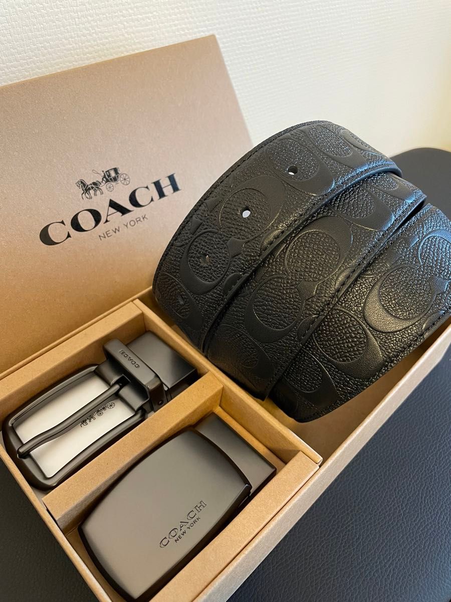 限定価格COACHコーチ3点セットシグネチャーフリーサイズリバーシブルベルト箱付き