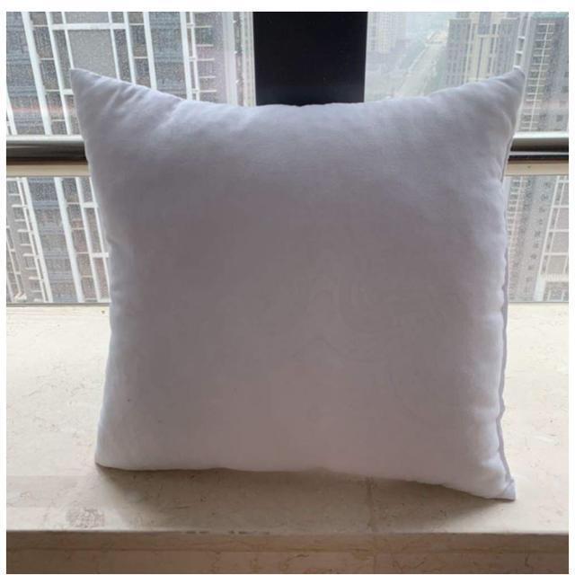 ☆新品 小さい枕 24*24cm 安眠人気携帯枕 丸洗い可能 ホワイトの画像1