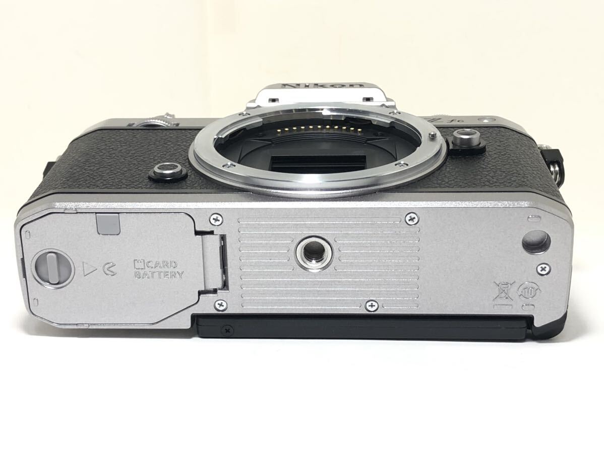 #0【新品同様・元箱 保証期間内】Nikon ニコン Z fc ボディ _画像9