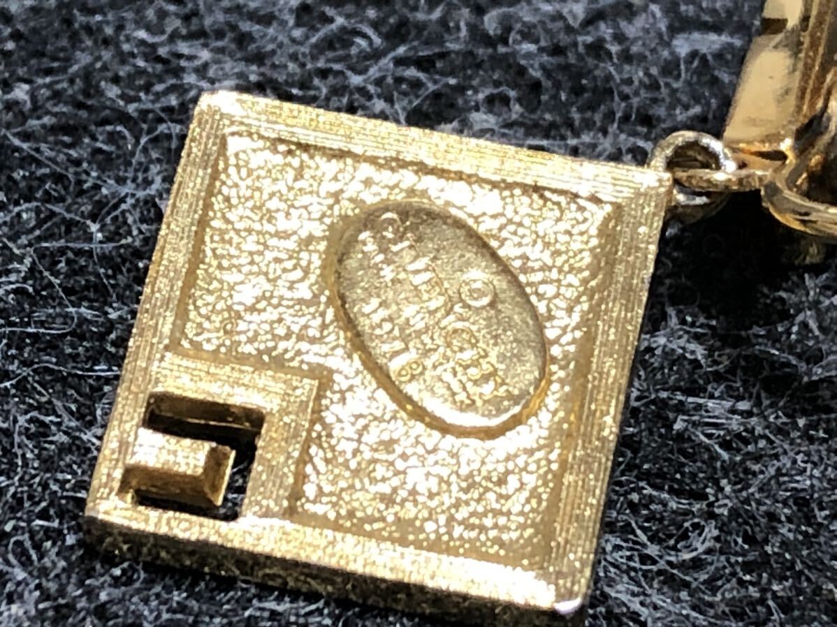 GIVENCHY ジバンシー ストーンロゴ ネックレス イヤリング