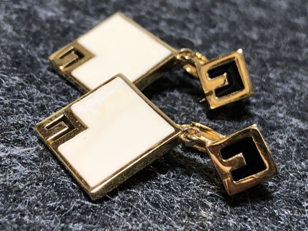 GIVENCHY ジバンシィ ロング ネックレス イヤリング セット GIVENCHY ジバンシィ ロング ネックレス イヤリング セット