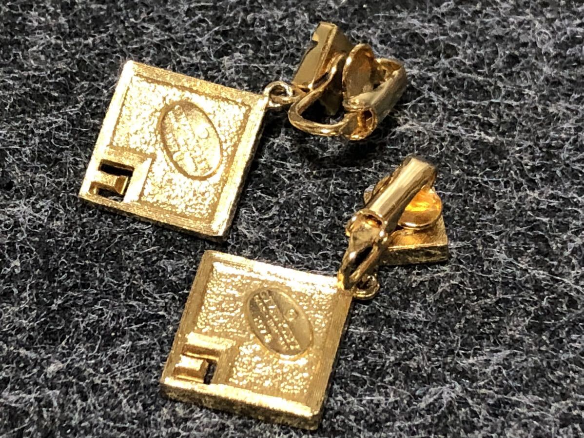 GIVENCHY ジバンシィ ロング ネックレス イヤリング セット GIVENCHY ジバンシィ ロング ネックレス イヤリング セット