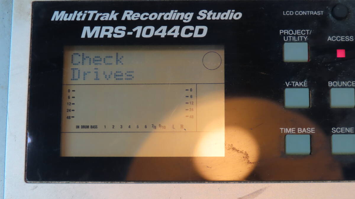 ZOOM мульти- запись Studio MultiTrak Recording Studio MRS-1044 CD утиль 
