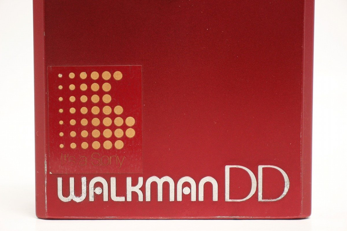 【1円～】 通電確認済み SONY ソニー WALKMAN DD ウォークマン WM-DD ステレオカセットプレーヤー レッド ジャンク 3-E039/1/60P_画像3