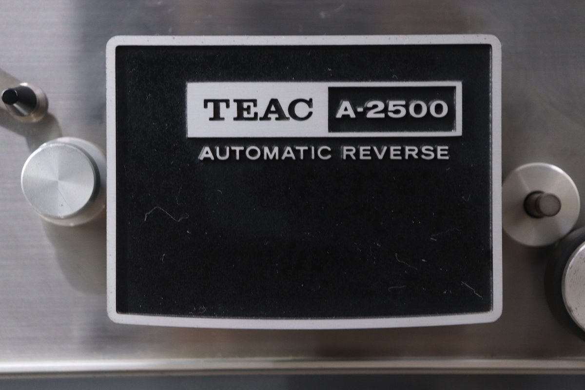 TEAC ティアック A-2500 オープンリールデッキ 1971年頃発売 通電可能現状品 ジャンク 3-C117_画像3