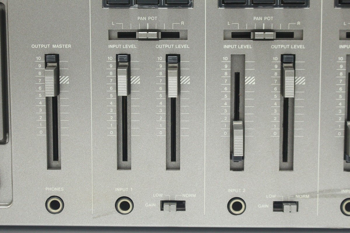 通電確認済 Clarion モジュール XD-5500 クラリオン SOUND CREATE MACHINE オーディオ 現状品 3-D041/1/160_画像8